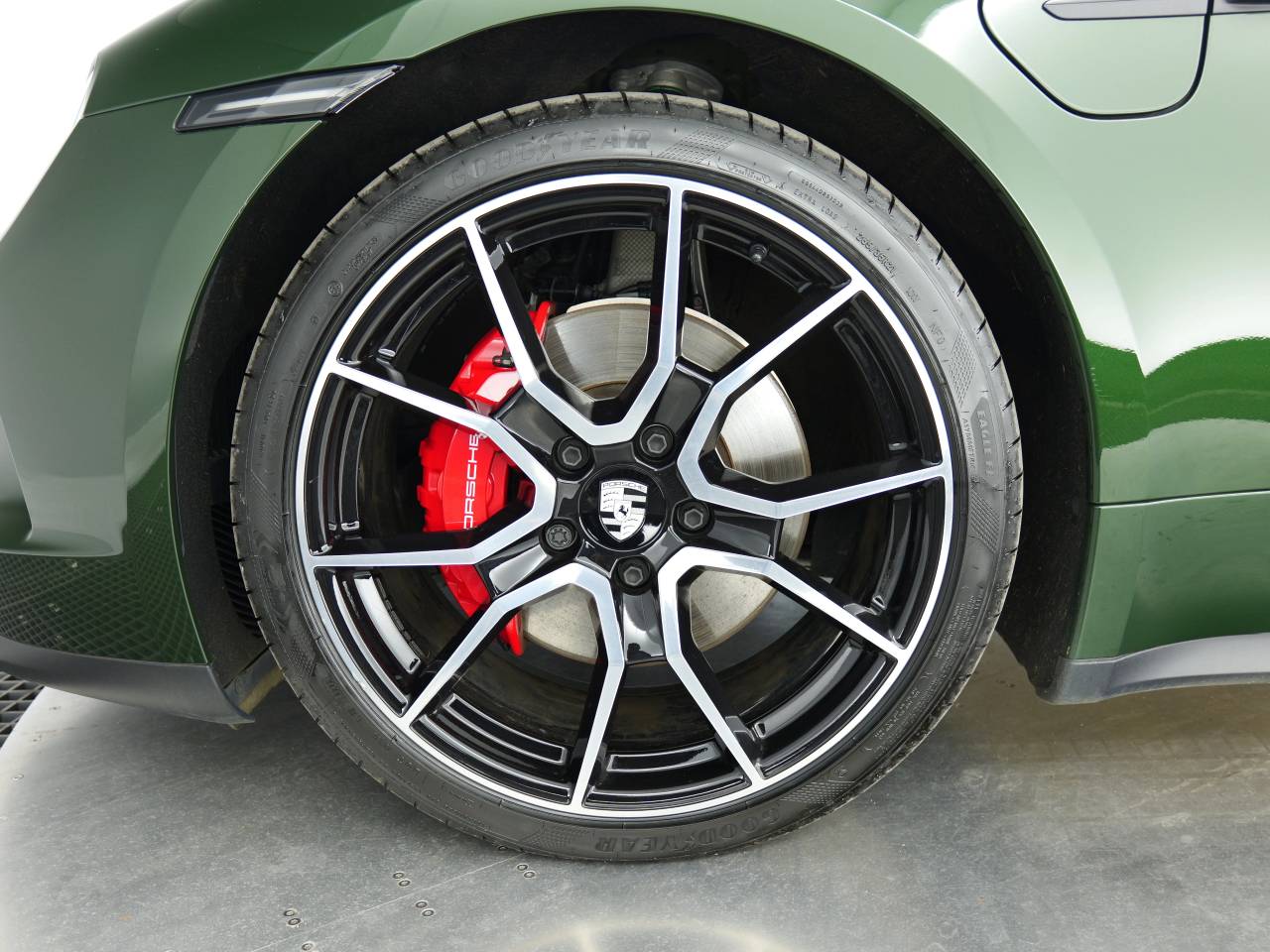 Taycan 4S SPORT TURISMO (9) image 08