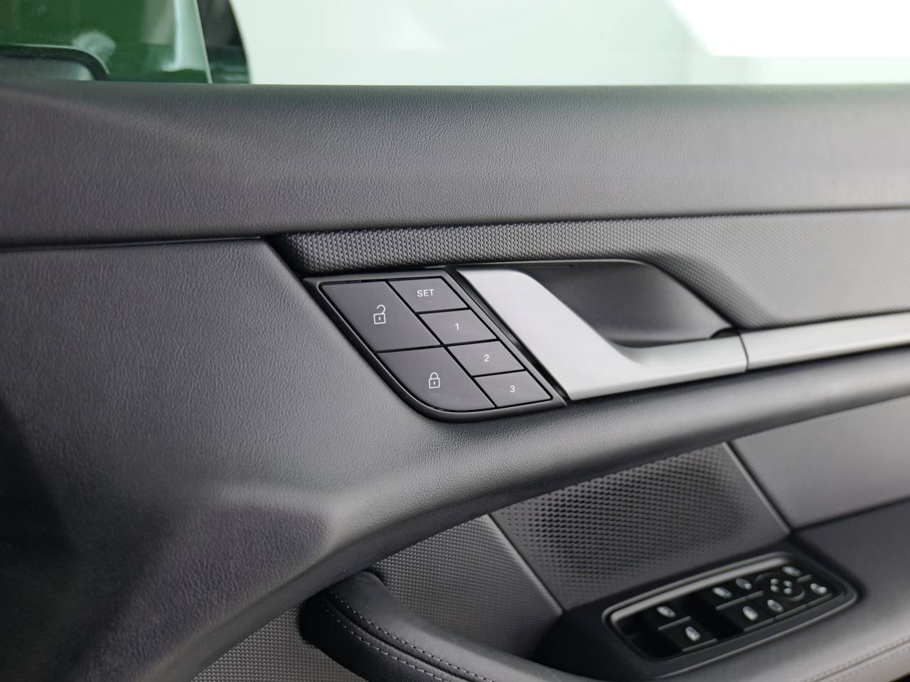 Taycan 4S SPORT TURISMO (9) image 36