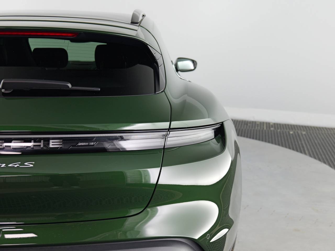 Taycan 4S SPORT TURISMO (9) image 16