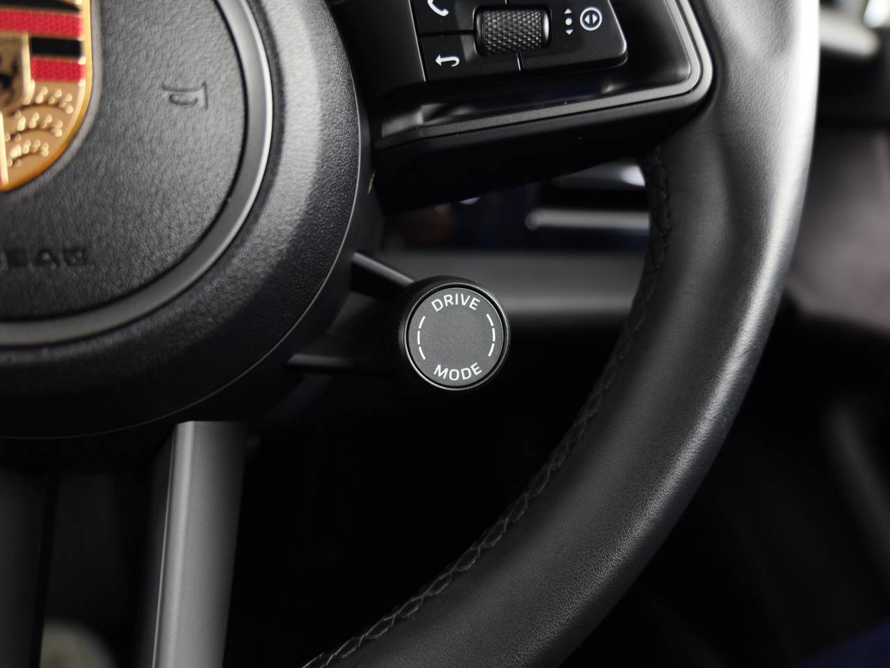Taycan 4S SPORT TURISMO (9) image 32