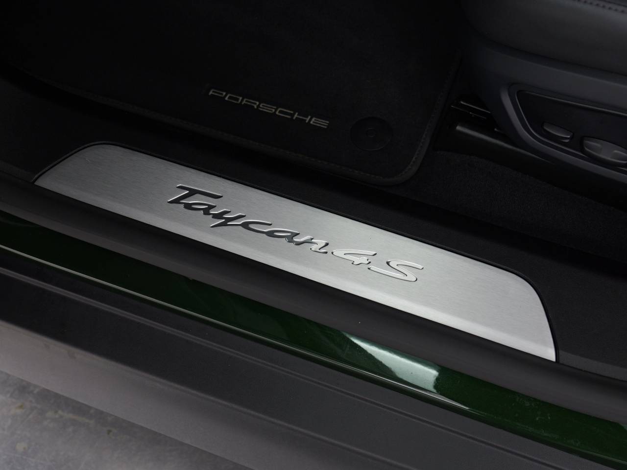 Taycan 4S SPORT TURISMO (9) image 33