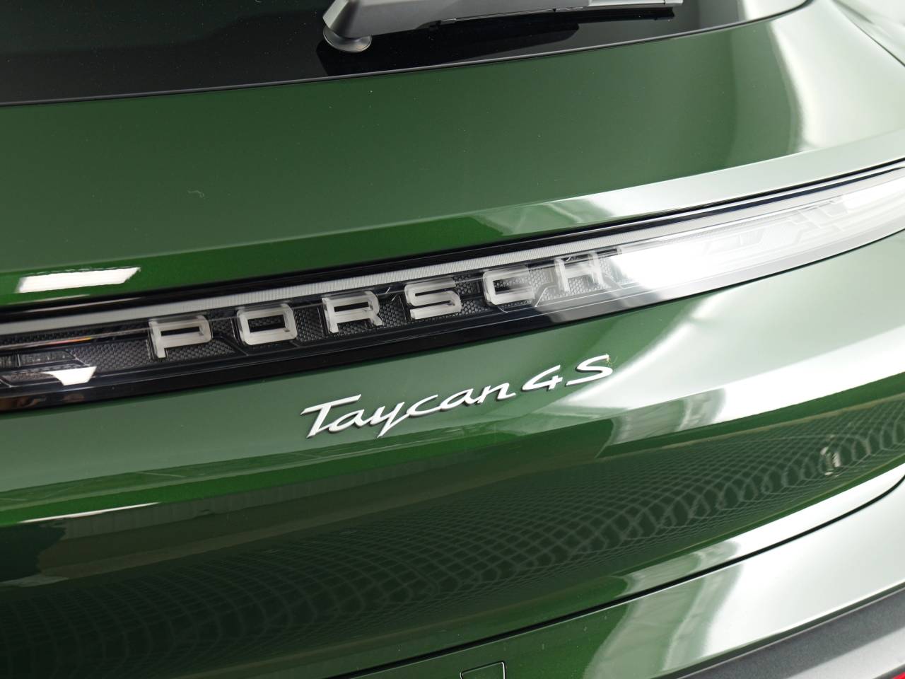 Taycan 4S SPORT TURISMO (9) image 15
