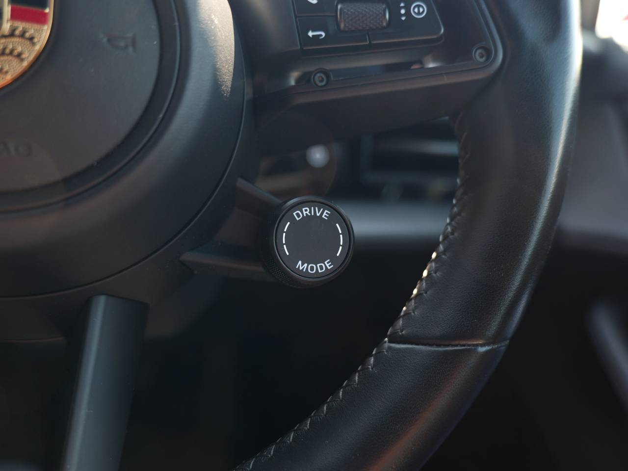 Taycan 4S CROSS TURISMO (34) image 32