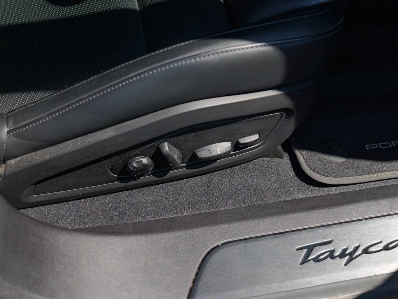 Taycan 4S CROSS TURISMO (34) image 35