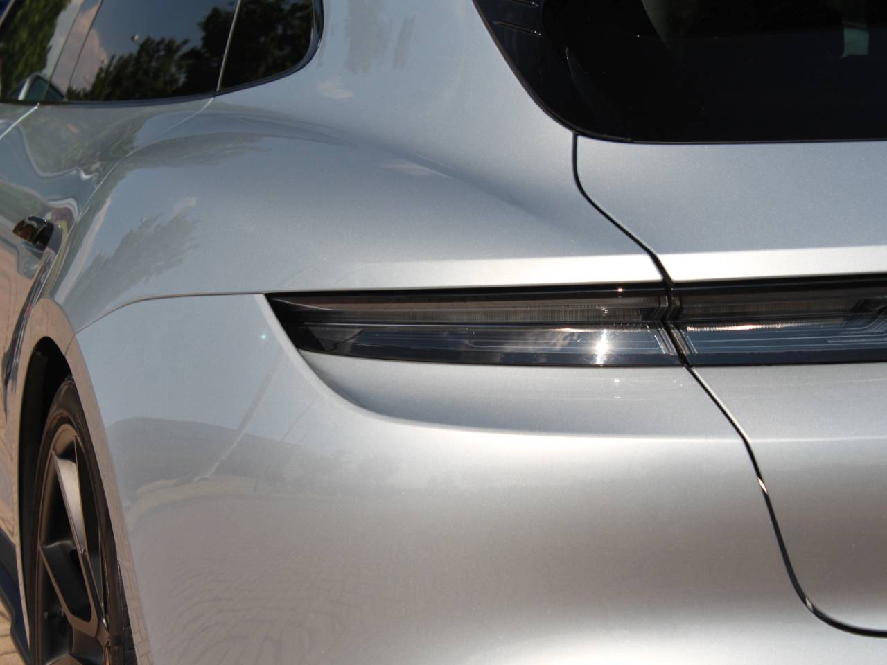 Taycan GTS SPORT TURISMO (6) image 22
