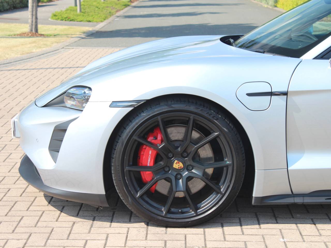 Taycan GTS SPORT TURISMO (6) image 14