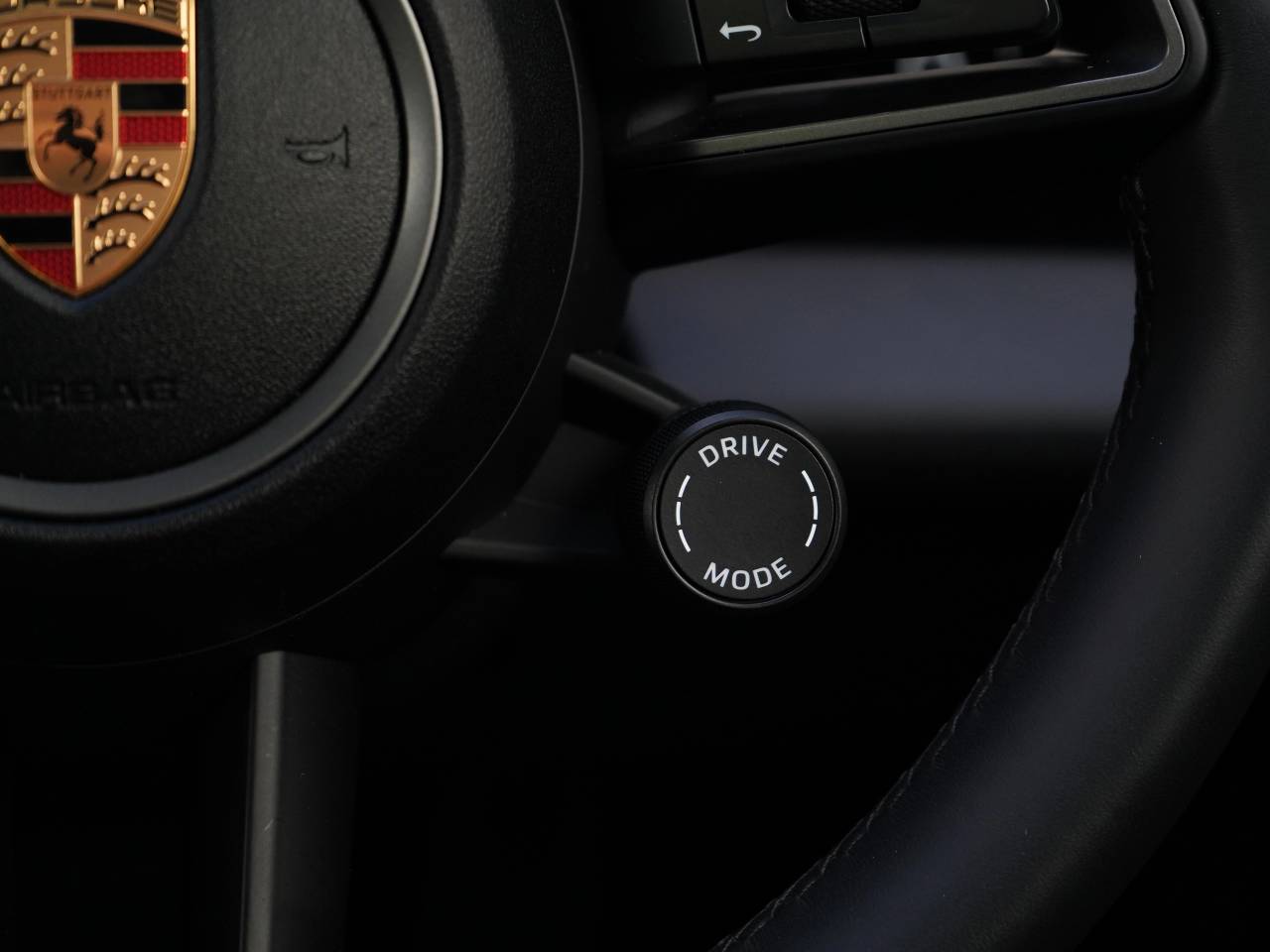 Taycan BASE SPORT TURISMO (2) image 26