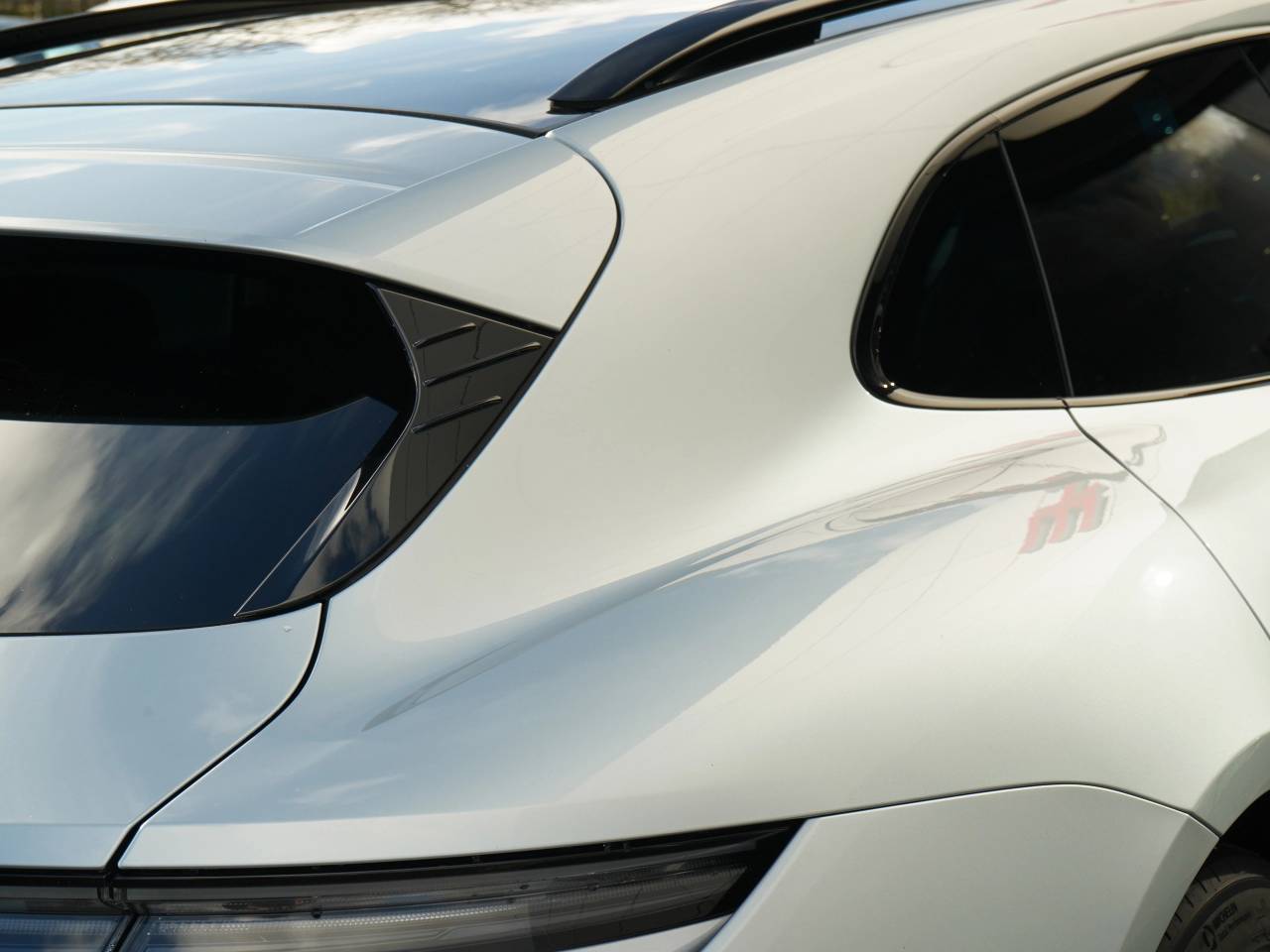 Taycan BASE SPORT TURISMO (2) image 47