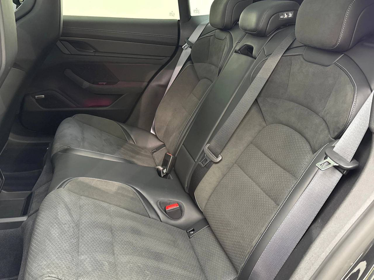 Taycan GTS SPORT TURISMO (7) image 34