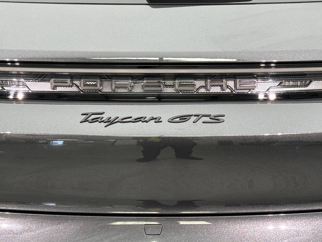 Taycan GTS SPORT TURISMO (7) image 15