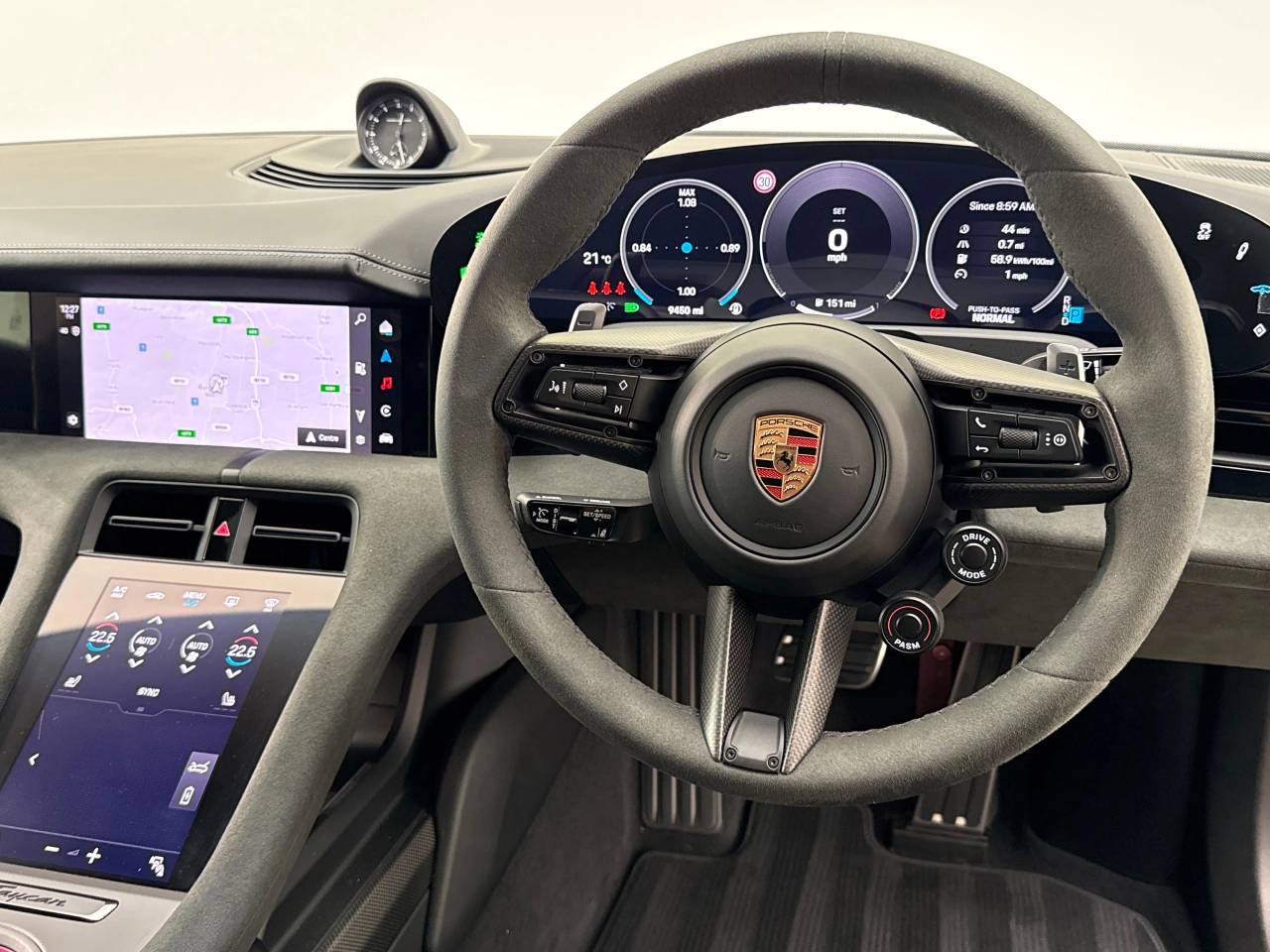 Taycan GTS SPORT TURISMO (7) image 18