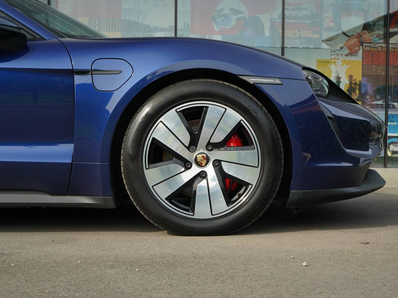 Taycan 4S (79KWH) (4) image 09