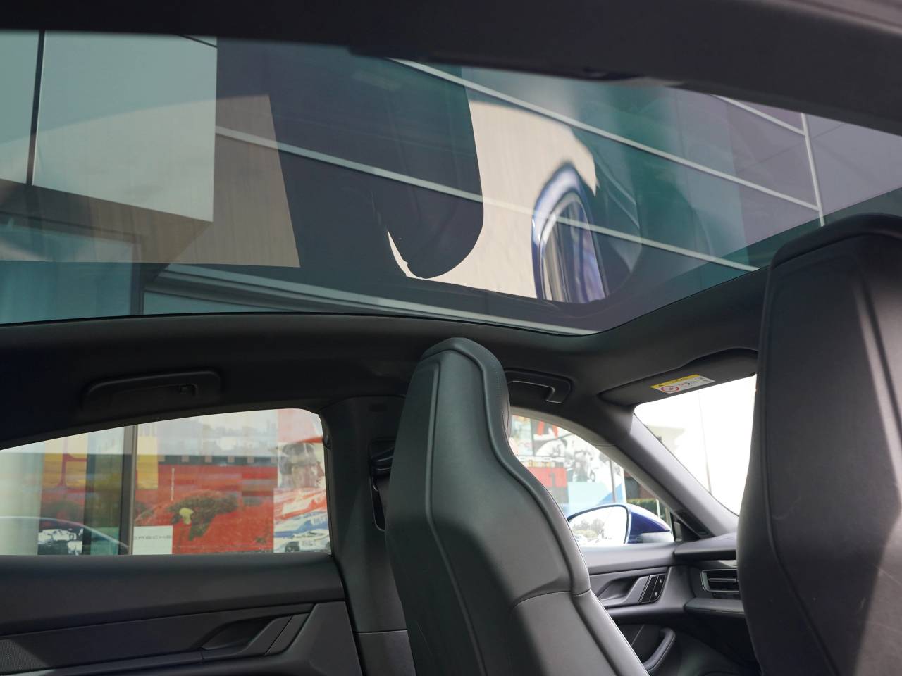 Taycan 4S (79KWH) (4) image 30