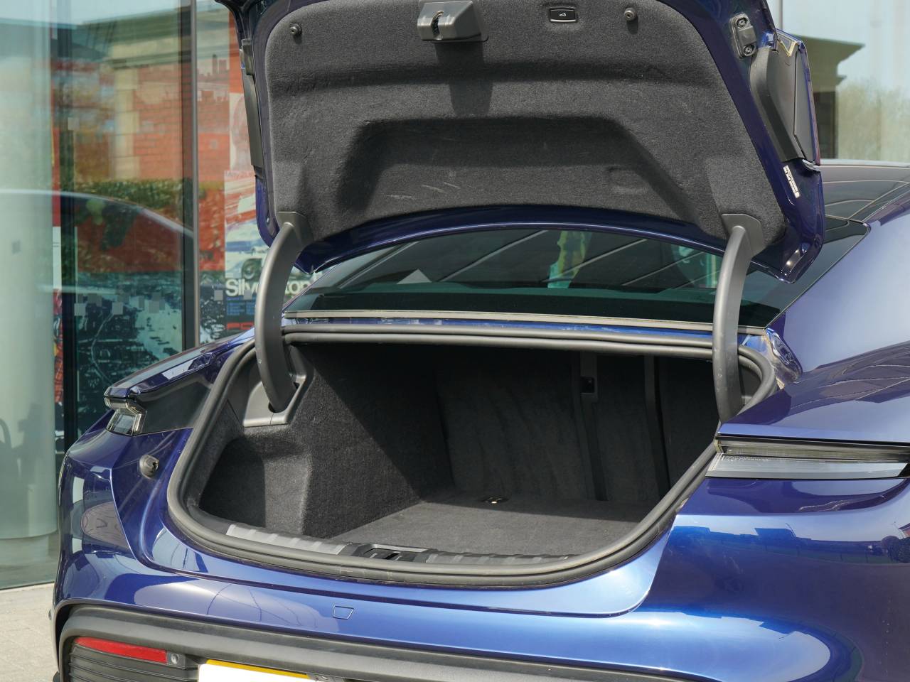 Taycan 4S (79KWH) (4) image 18