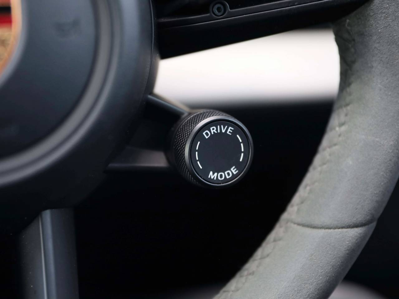 Taycan TURBO 93KWH (6) image 21