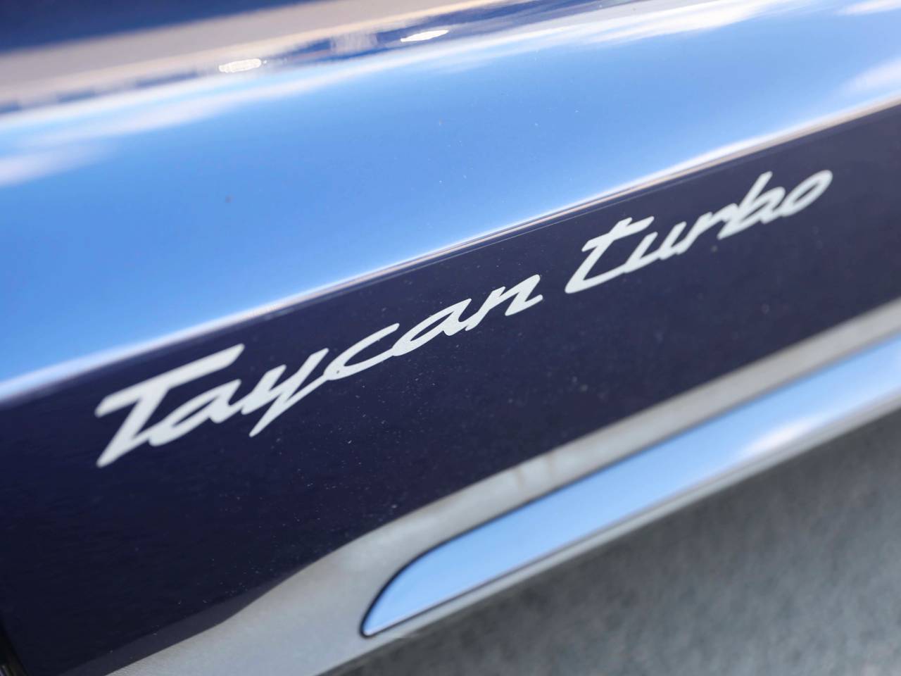 Taycan TURBO 93KWH (6) image 31