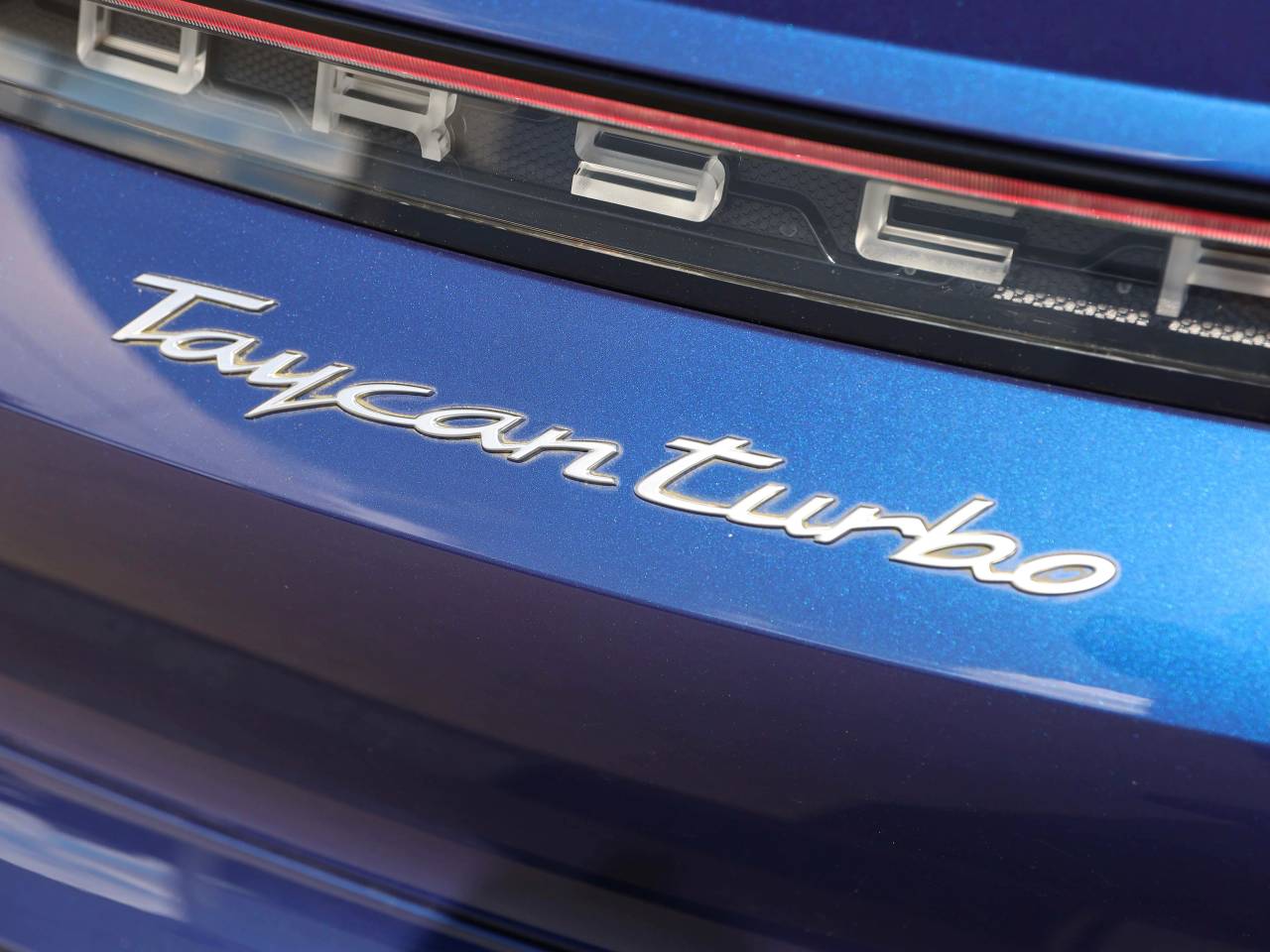 Taycan TURBO 93KWH (6) image 12