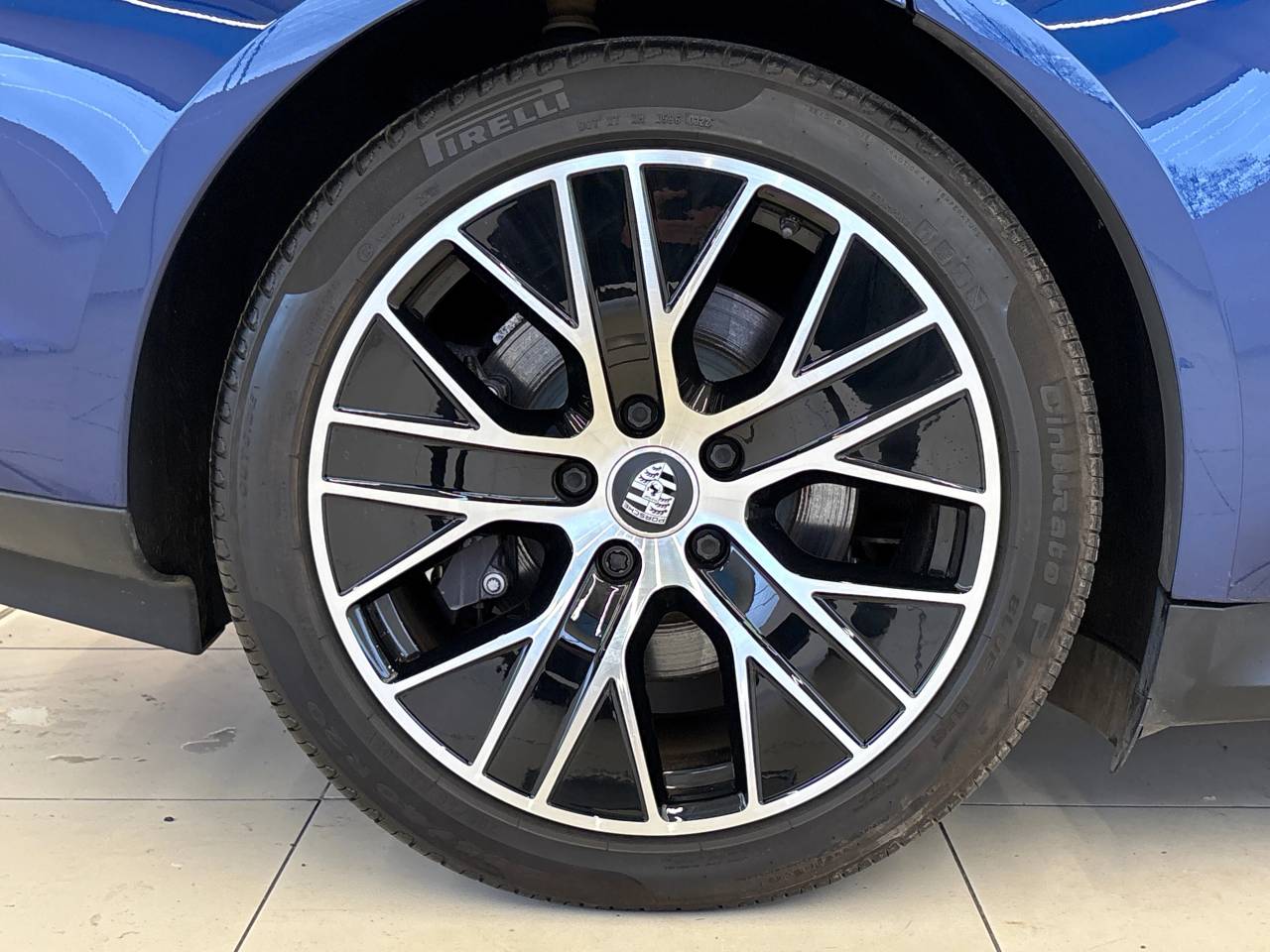 Taycan BASE (5) image 16