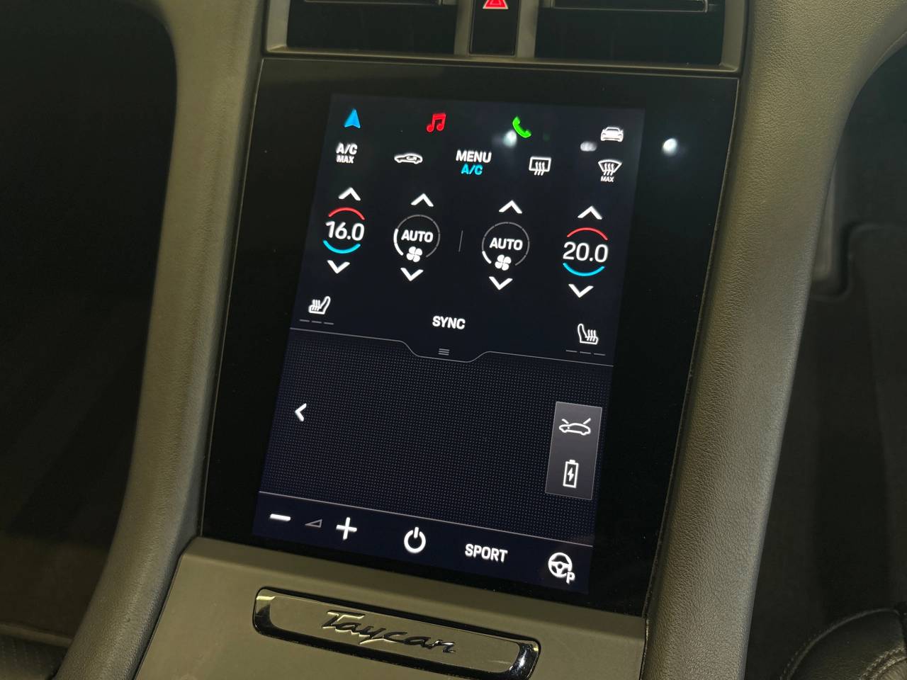 Taycan 4S (93KWH) (16) image 32