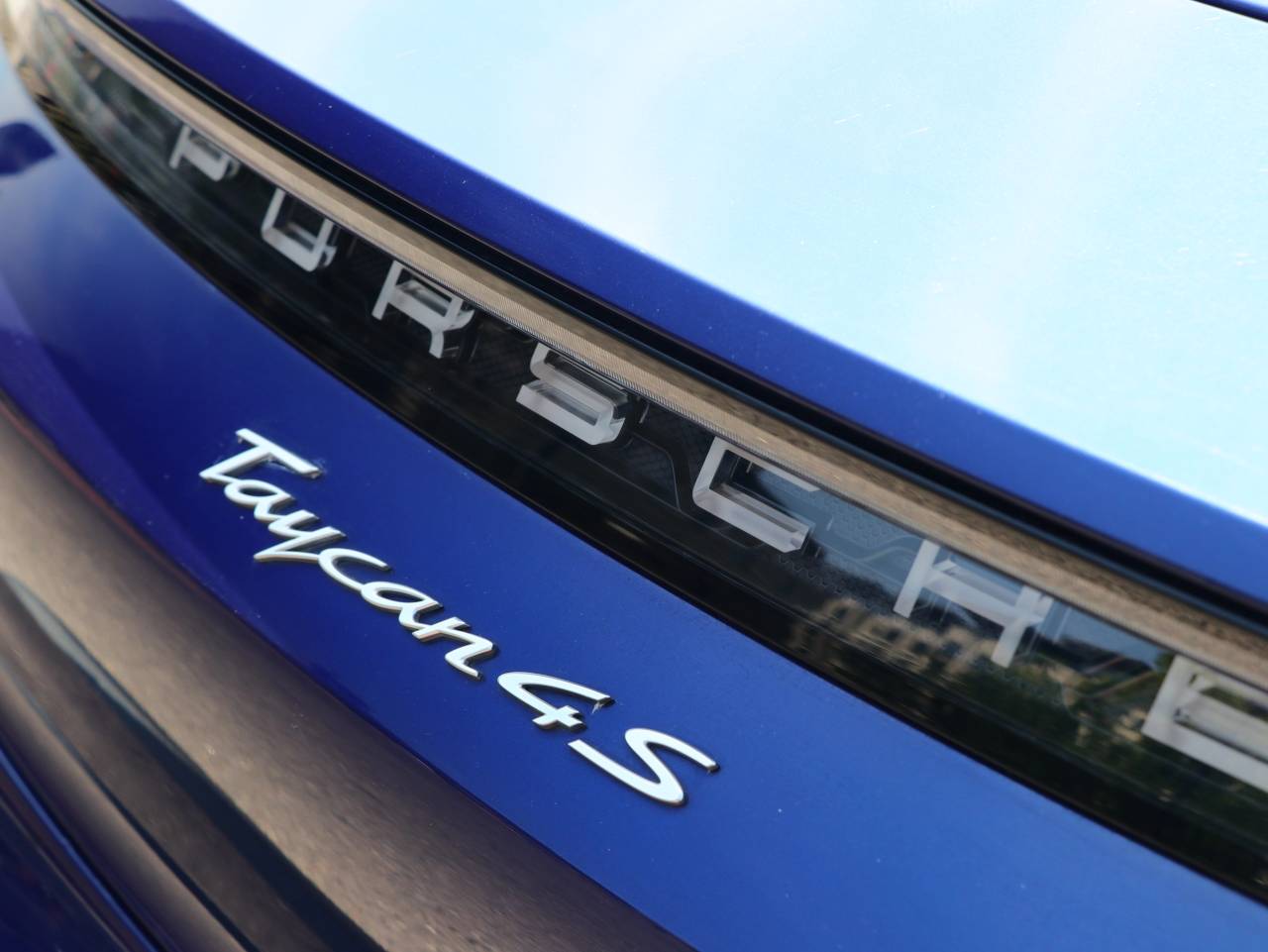 Taycan 4S (93KWH) (9) image 47