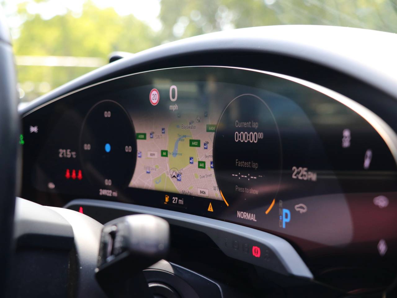 Taycan 4S (93KWH) (9) image 26