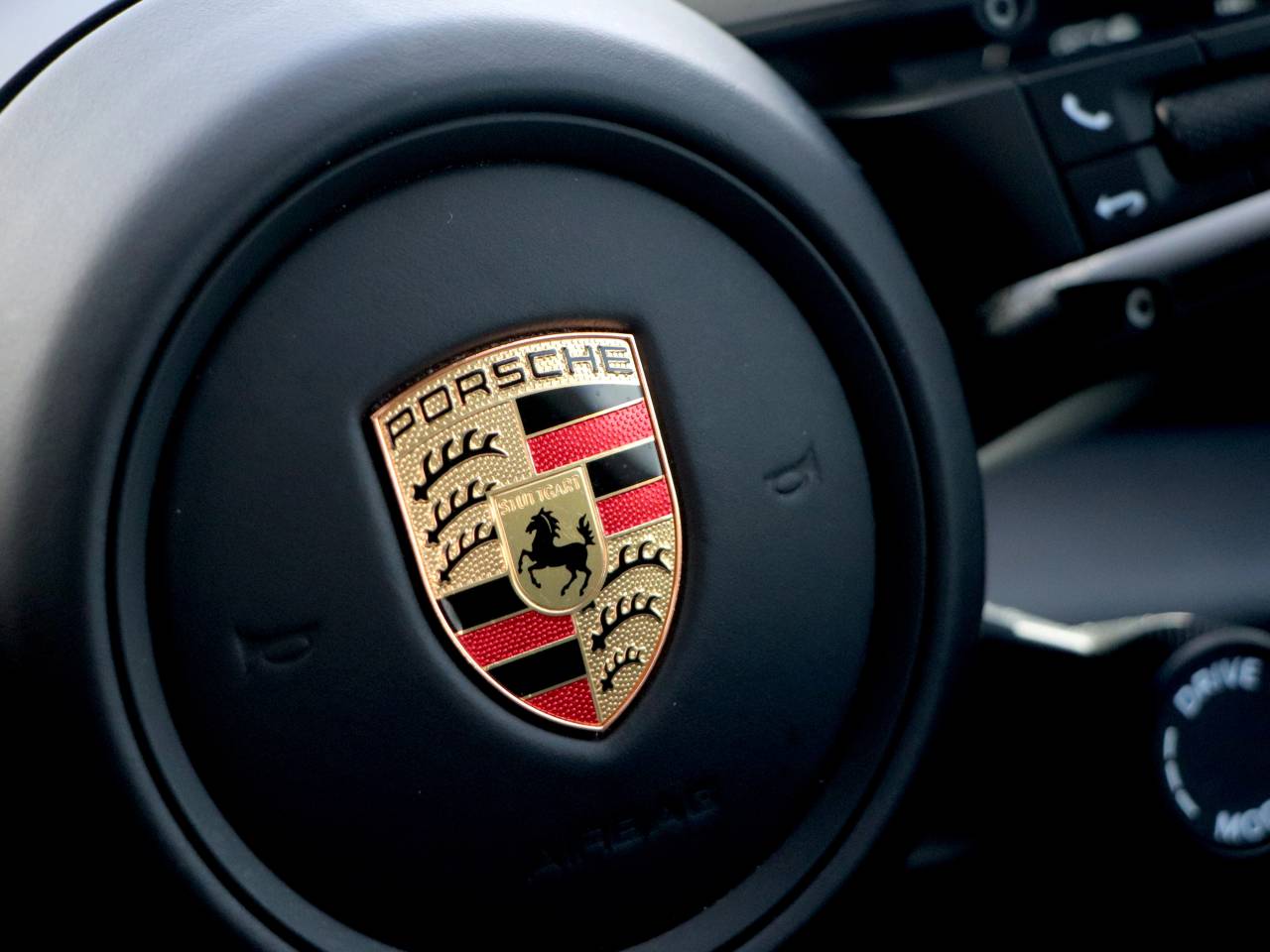 Taycan 4S (93KWH) (33) image 31