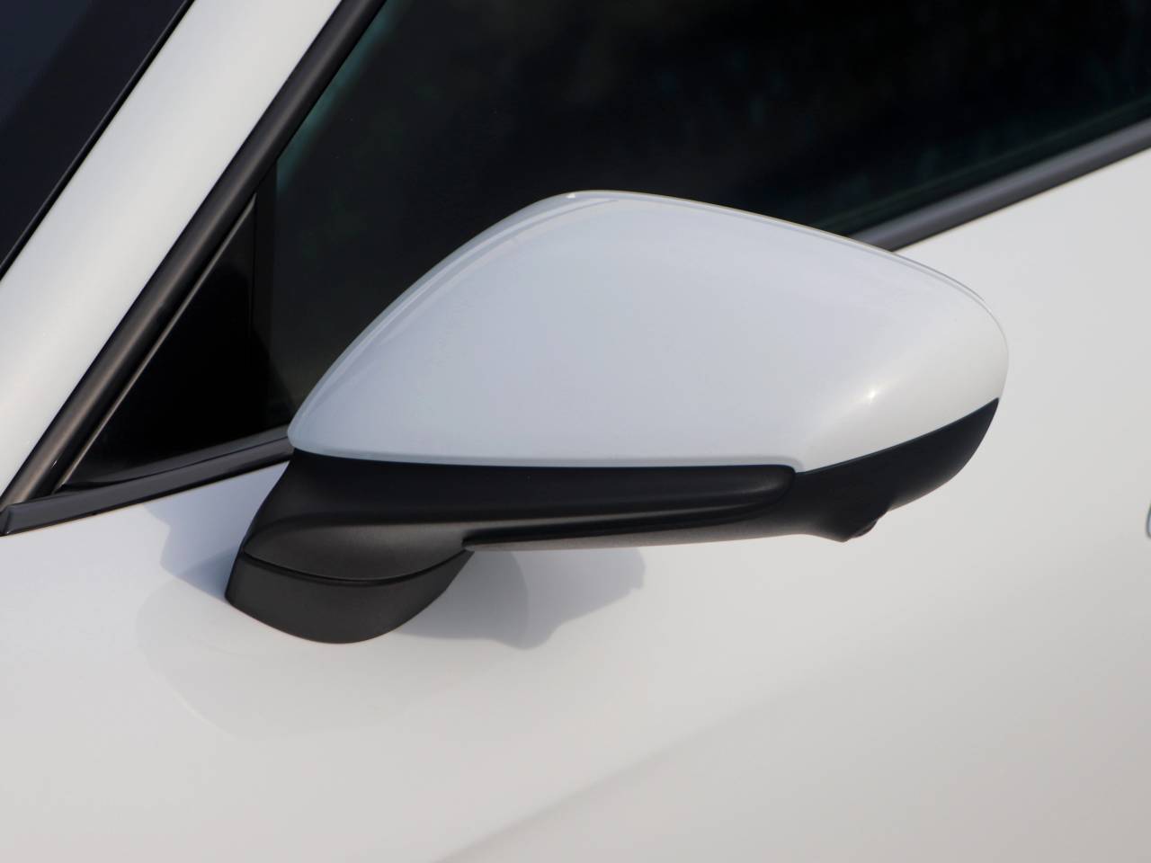 Taycan 4S (93KWH) (33) image 10