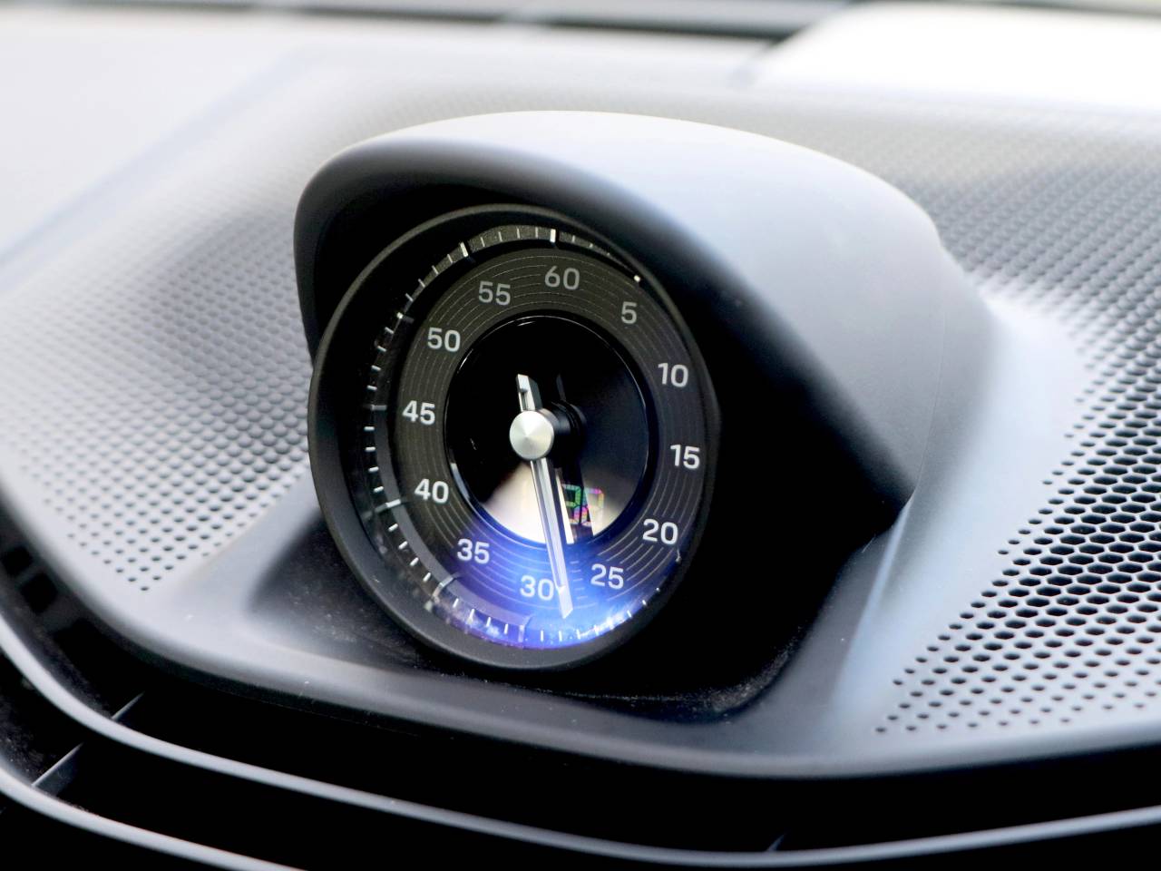 Taycan 4S (93KWH) (33) image 21