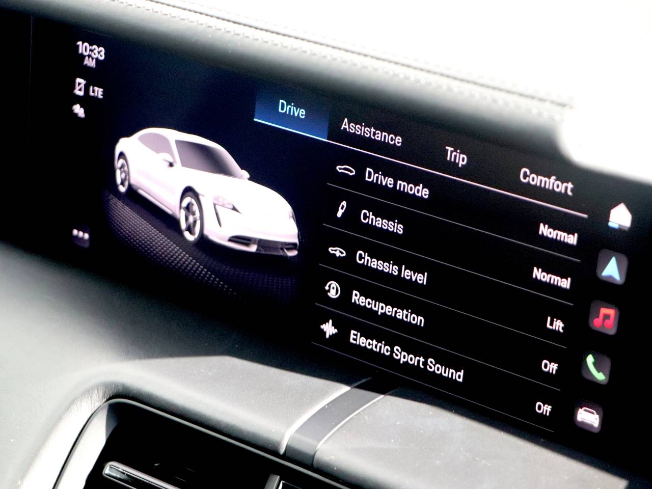 Taycan 4S (93KWH) (33) image 22