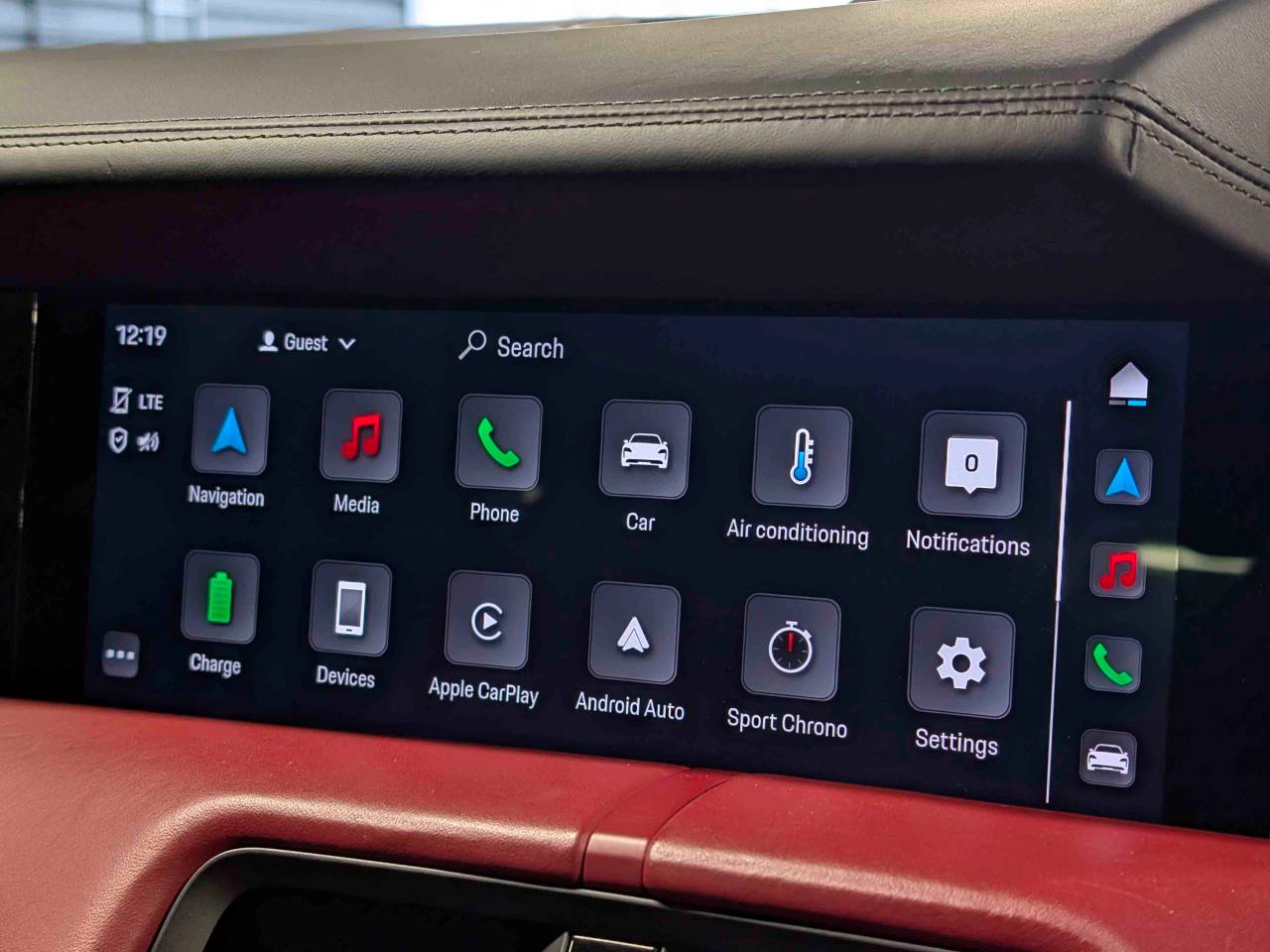 Taycan 4S (93KWH) (10) image 21