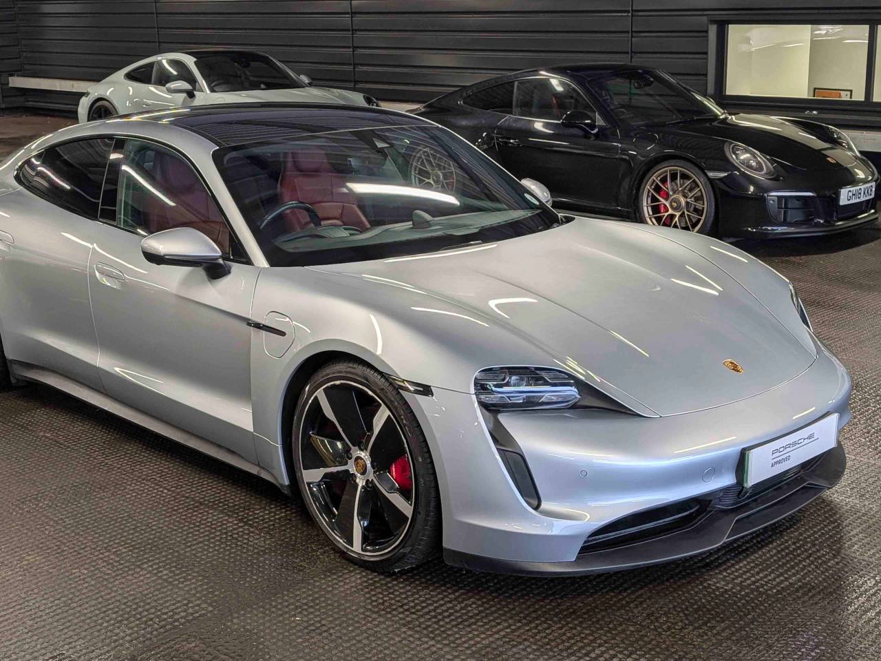 Taycan 4S (93KWH) (10) image 09