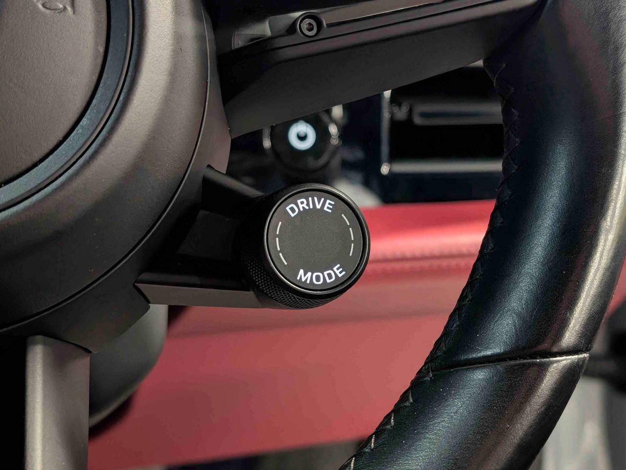 Taycan 4S (93KWH) (10) image 32