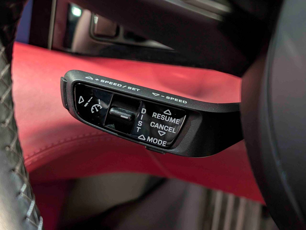 Taycan 4S (93KWH) (10) image 29