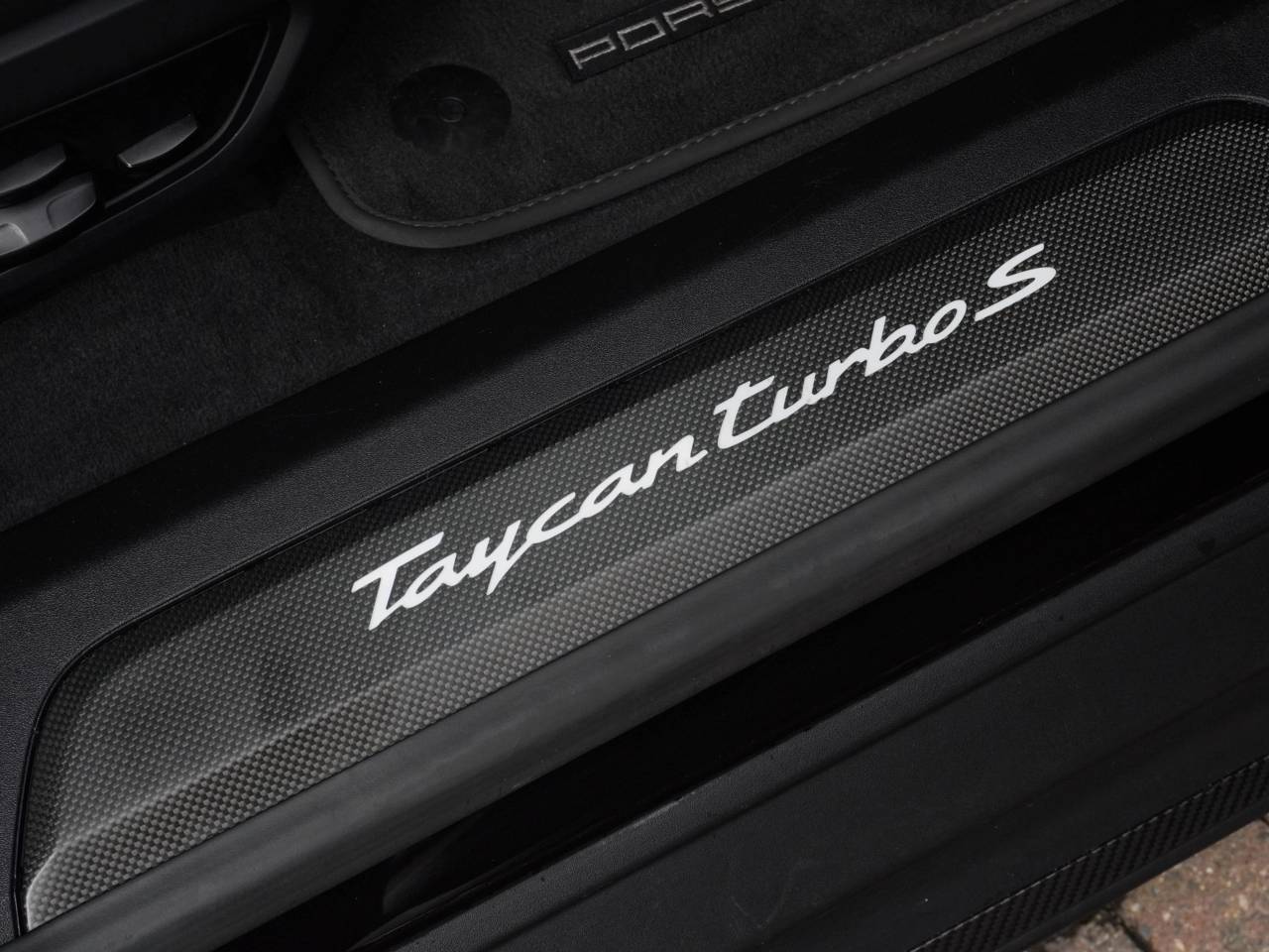 Taycan TURBO S 93KWH (15) image 53