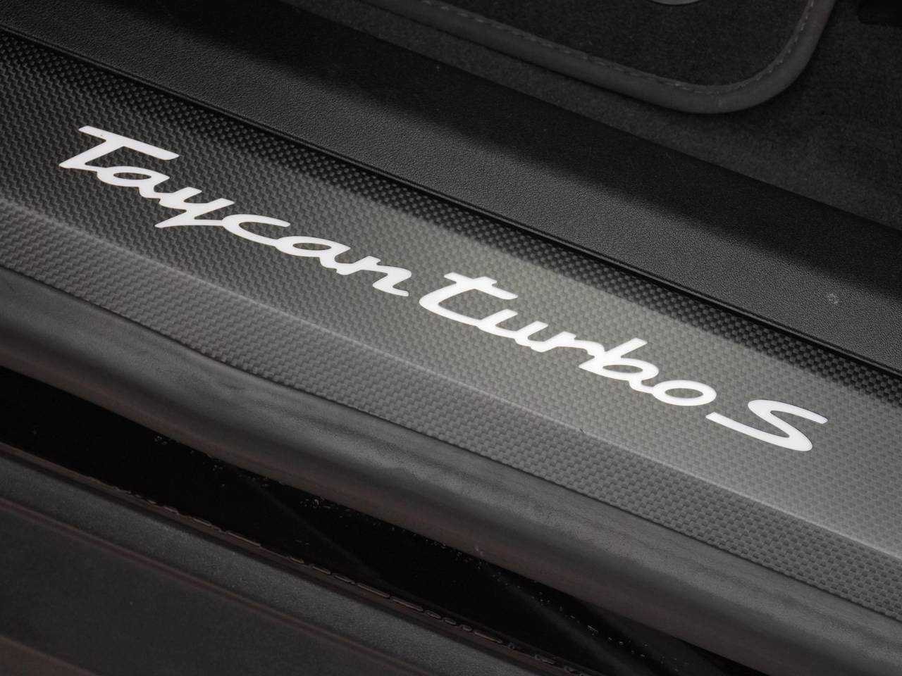 Taycan TURBO S 93KWH (15) image 58