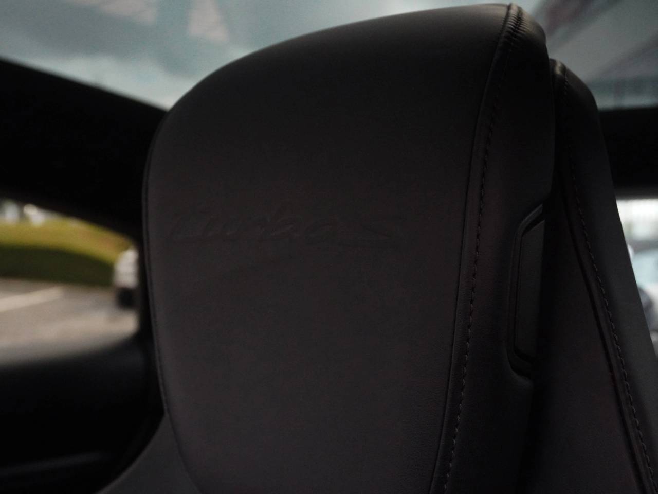 Taycan TURBO S 93KWH (15) image 26