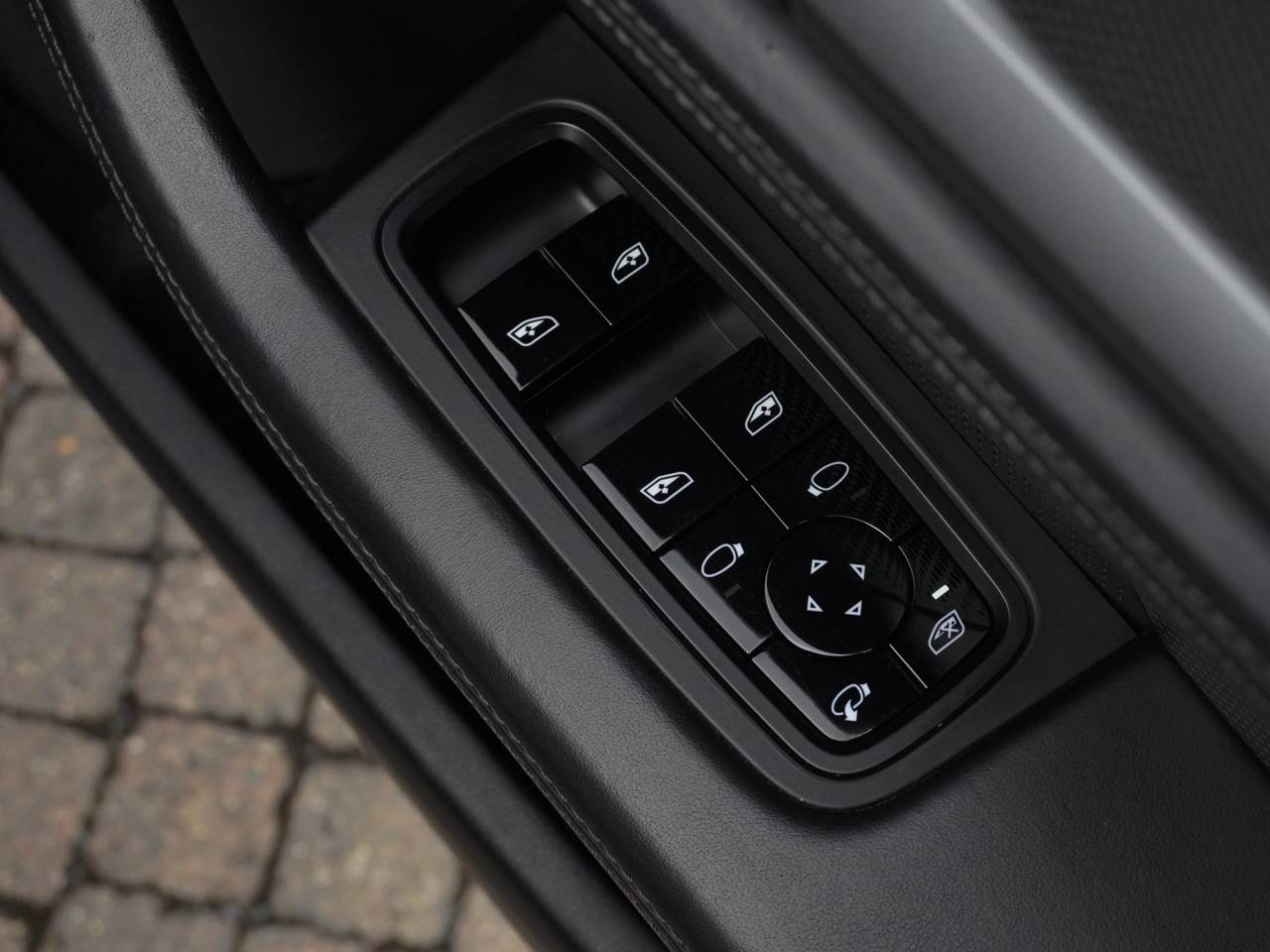 Taycan TURBO S 93KWH (15) image 41