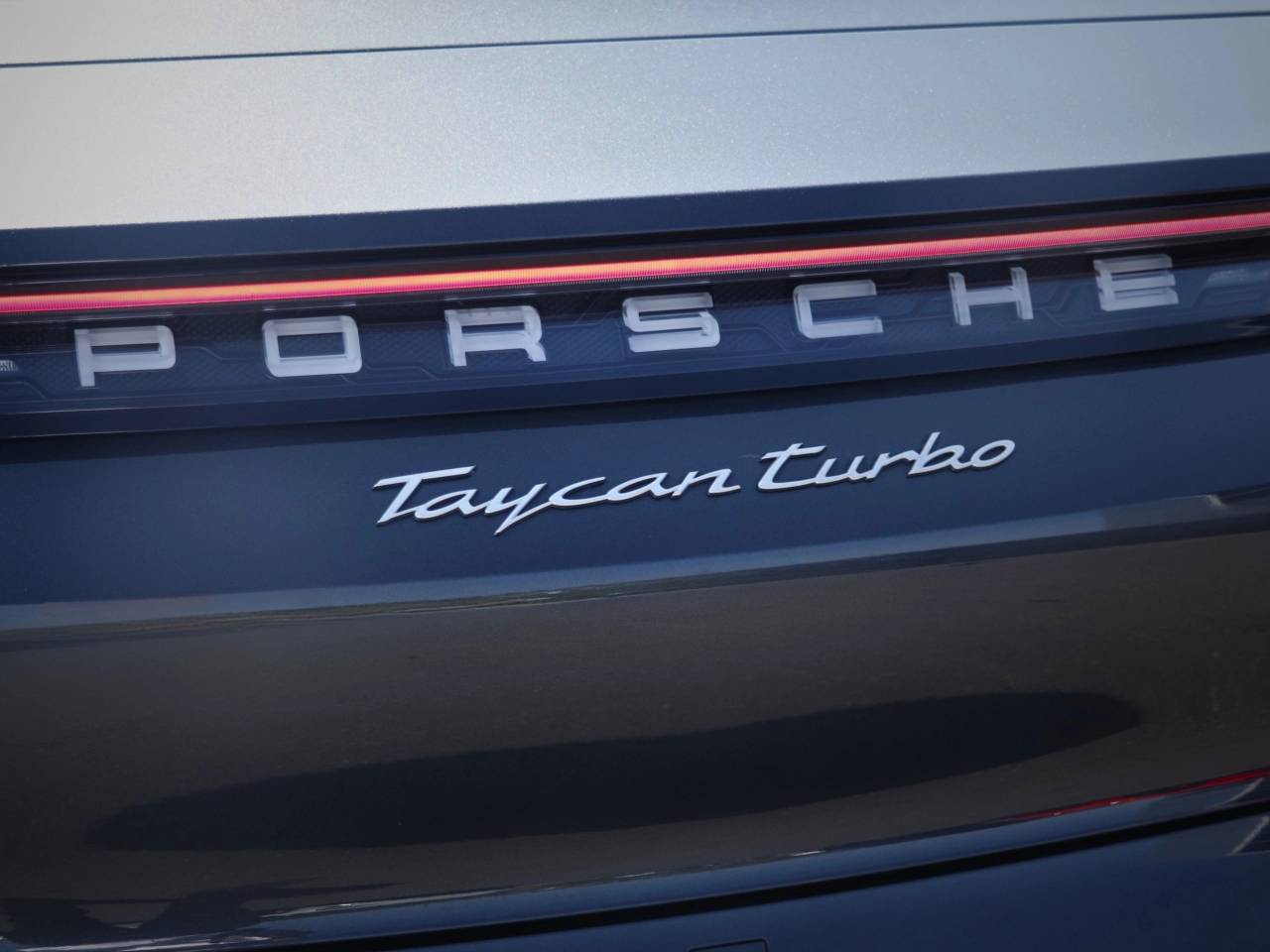 Taycan TURBO 93KWH (22) image 10