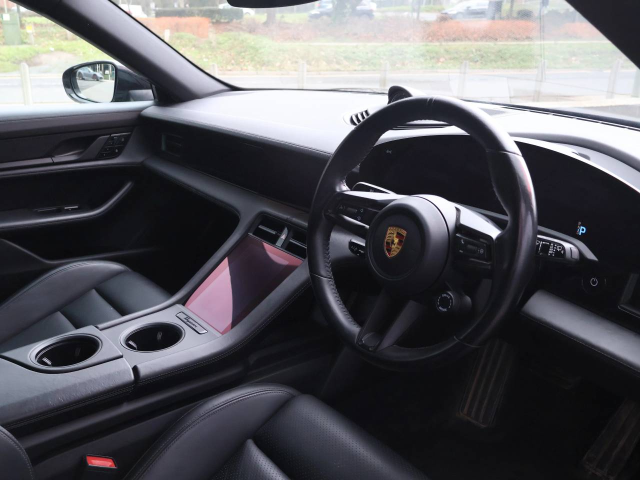 Taycan 4 CROSS TURISMO (6) image 05