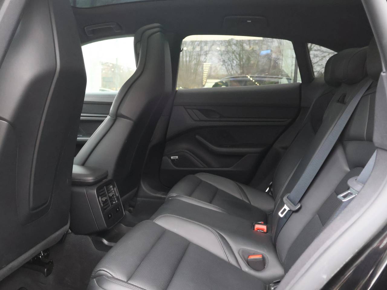 Taycan 4 CROSS TURISMO (6) image 17