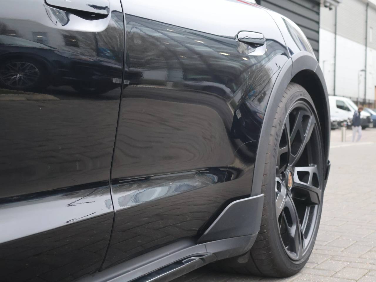 Taycan 4 CROSS TURISMO (6) image 12