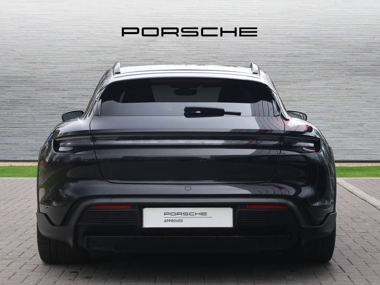 Taycan 4 CROSS TURISMO (6) image 06 (1)