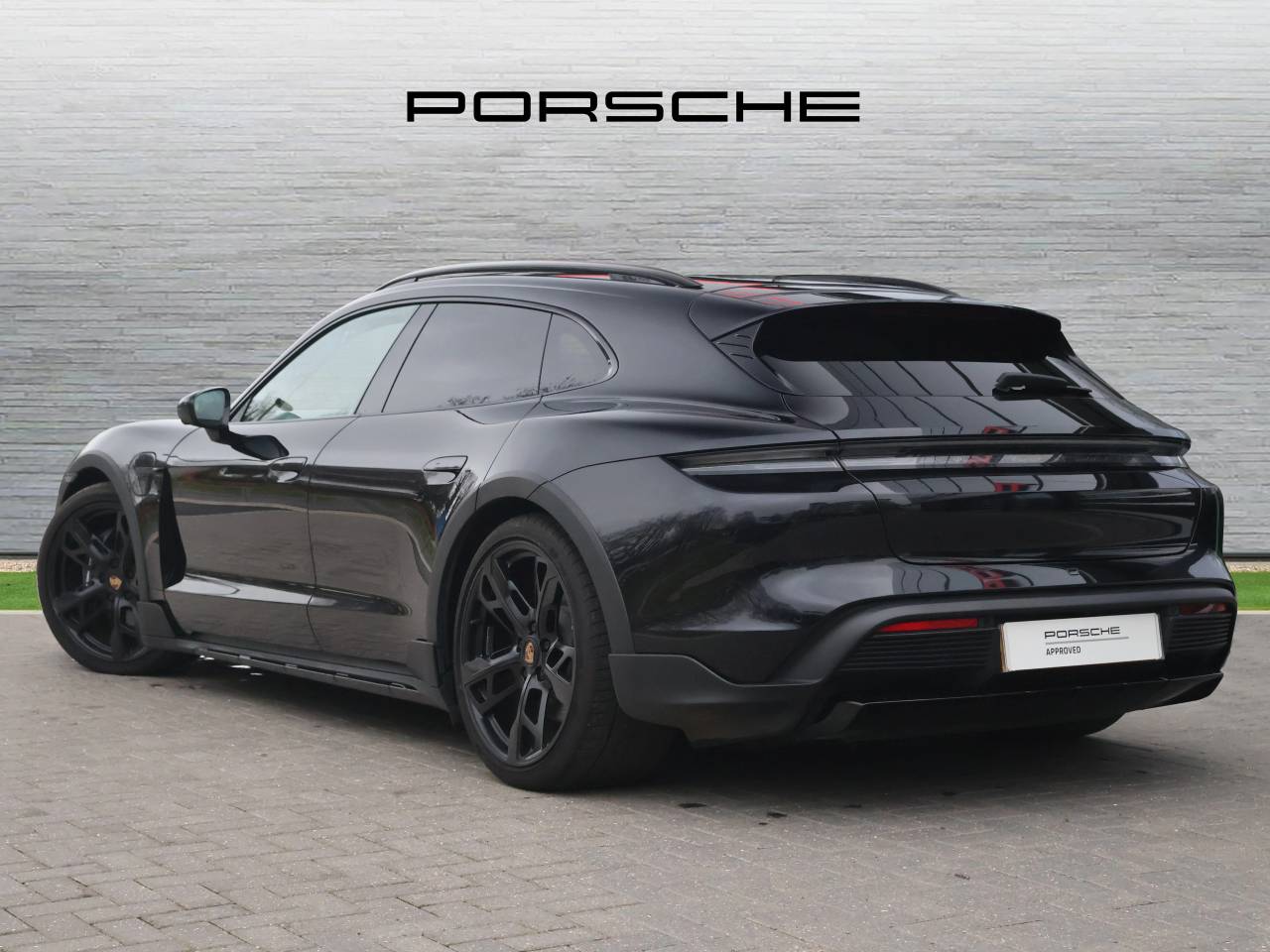 Taycan 4 CROSS TURISMO (6) image 03