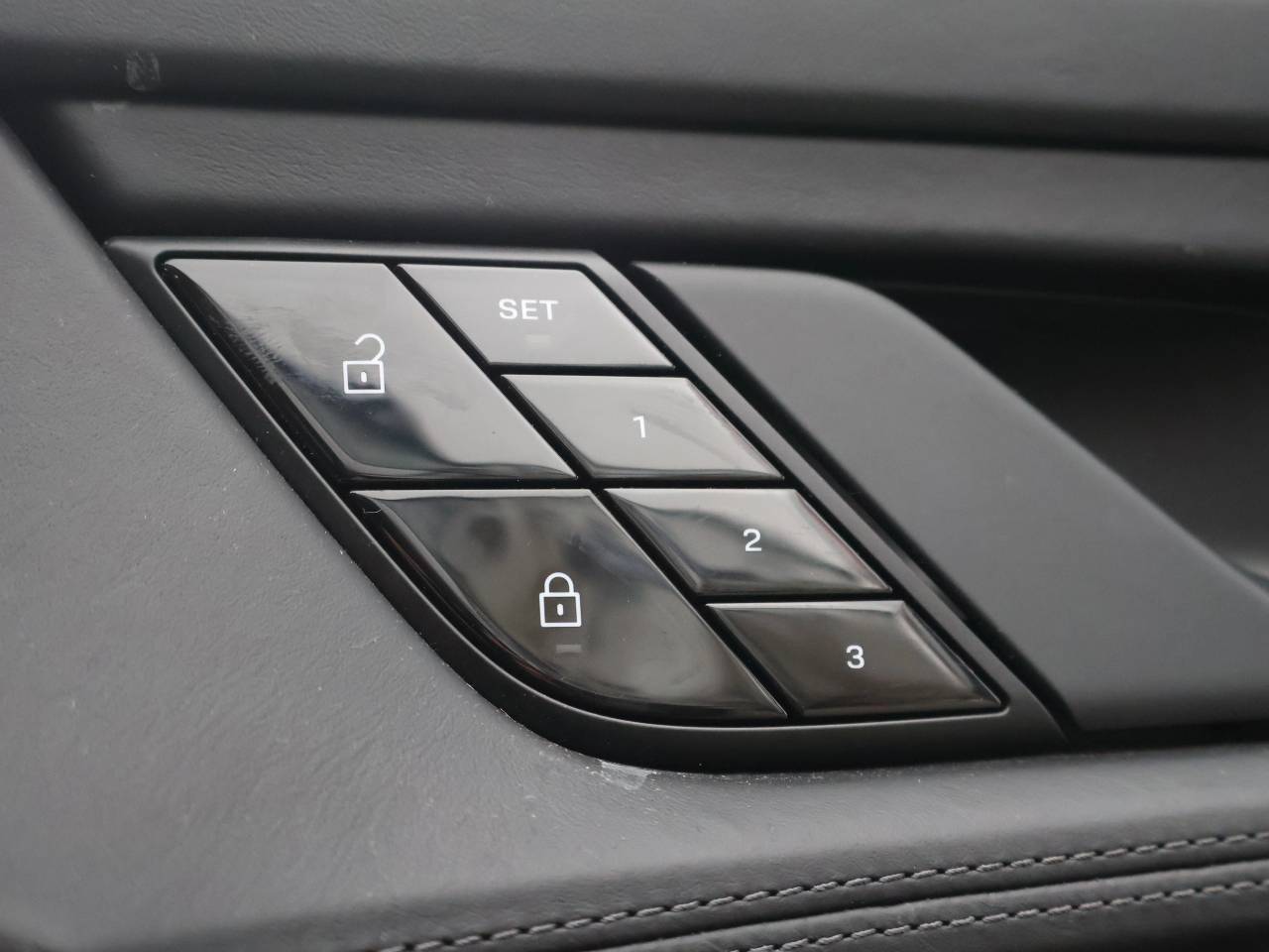 Taycan 4 CROSS TURISMO (6) image 24