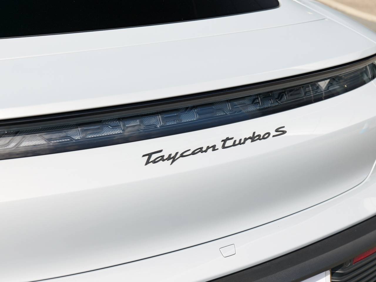 Taycan TURBO S 93KWH (19) image 15