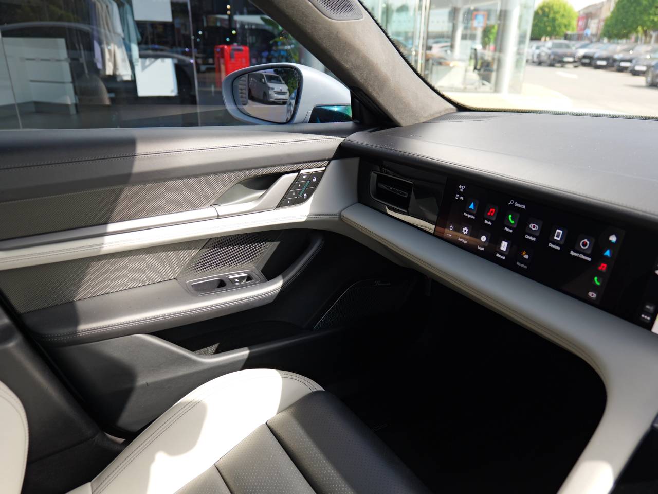 Taycan TURBO S 93KWH (19) image 19