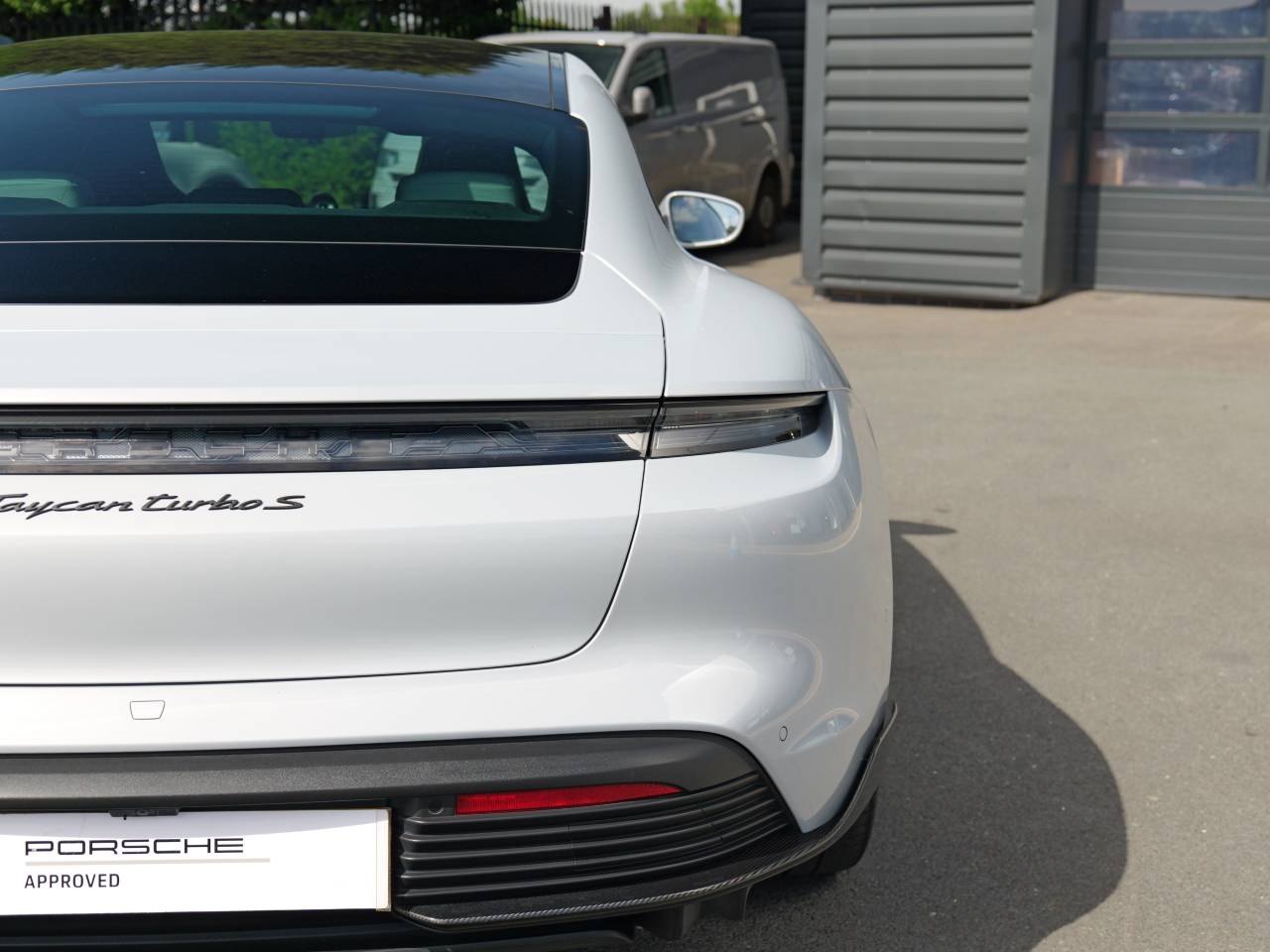 Taycan TURBO S 93KWH (19) image 16