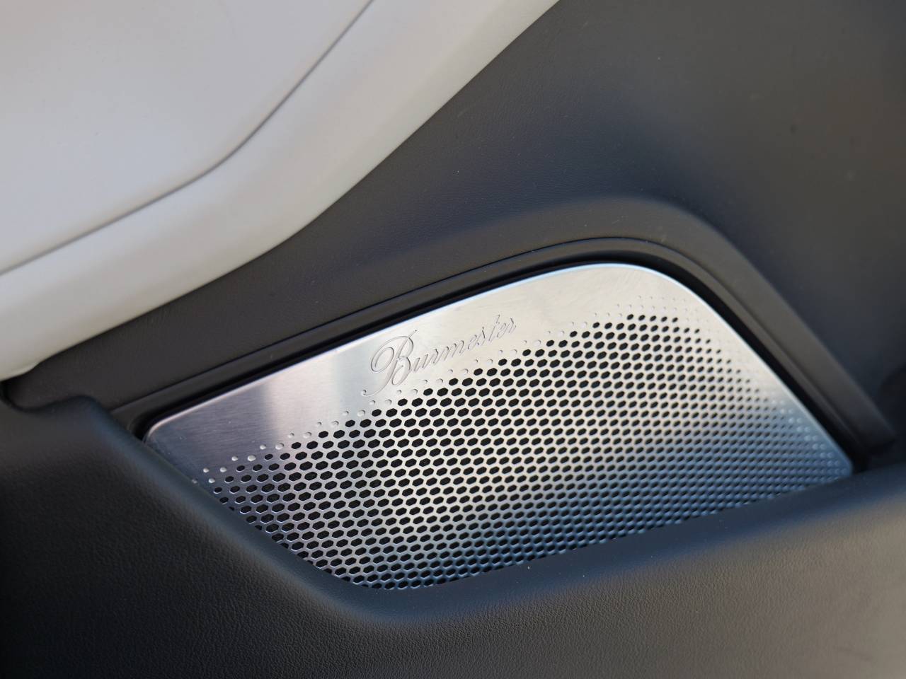 Taycan TURBO S 93KWH (19) image 38