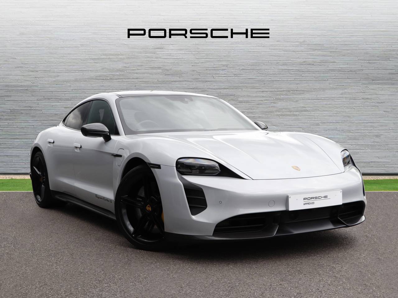 Taycan TURBO S 93KWH