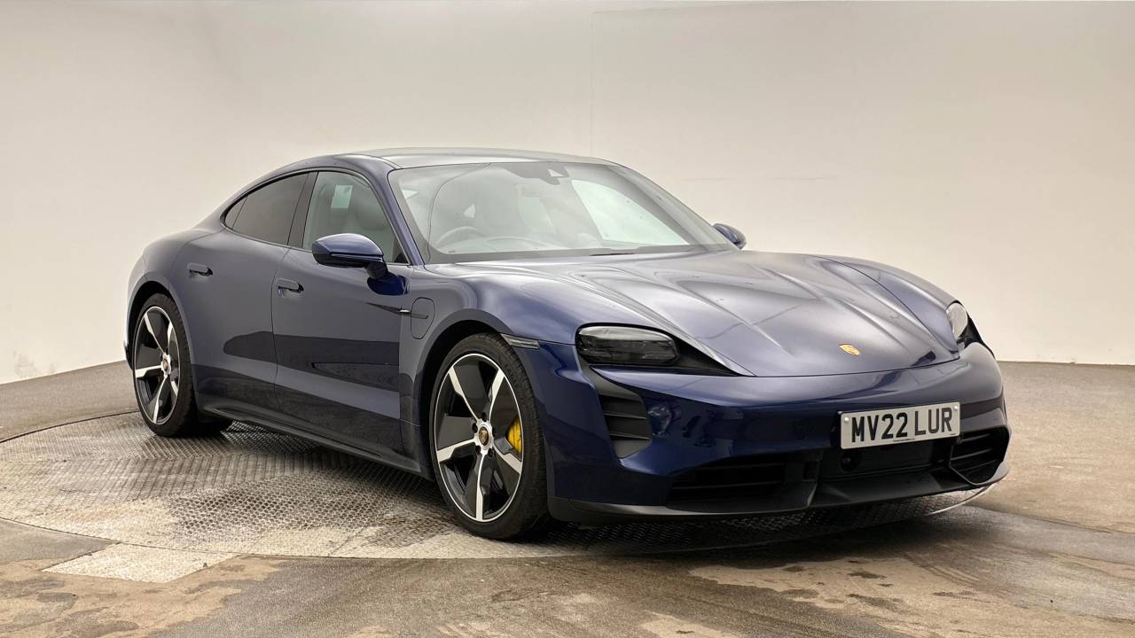 PORSCHE TAYCAN